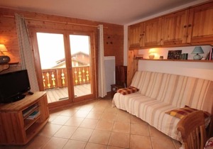 Charming 2-bedroom with garage and pets allowed