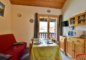 Charming Duplex Studio Near Lifts and Village Center in Bernex