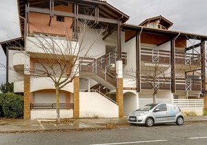 Charming T2 Cabin Apartment in Biscarrosse, Near Beach, Sleeps 4