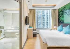 Charming Sky Bay Suite near BTS Phrakanong 简约迷人房近轻轨站 U4