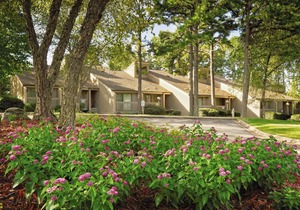 Club Wyndham Resort at Fairfield Bay, Arkansas, 2 Bedroom Deluxe Suite