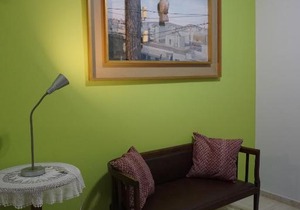 Colourful Athens centre apartment