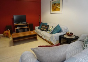 Colourful Athens centre apartment