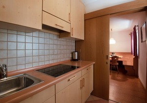 Comfortable Apartment 3 "Zur Sonne" with Mountain View, Garden & Wi-Fi
