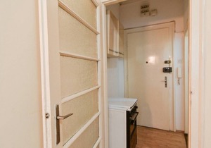 Comfortable & Quiet Apartment with free Wi-FI and City View