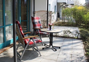 Comfortable vacation apartment Antonia in Kühlungsborn with terrace and close to the beach -