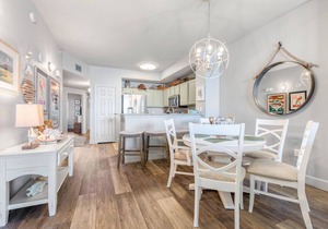 Complimentary 4 Beach Chairs! Sunrise Beach 1409 Oceanfront King BR/+Clean
