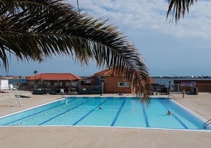 Cozy Studio Cabine for 4 with Terrace, Pool, and Sports Facilities in Le Barcarès