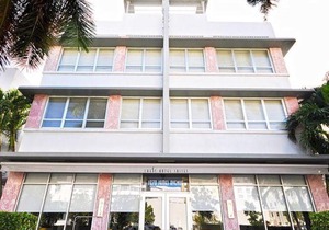 Crest Hotel Suites
