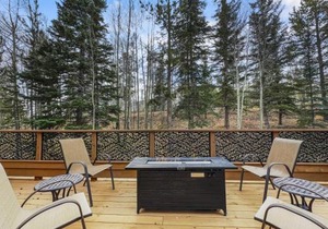 Cutty Sark Court #2 3BR Mountain Views