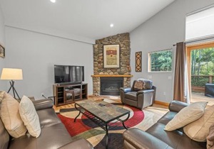 Cutty Sark Court #2 3BR Mountain Views