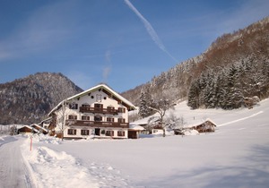 D Apartment Haaralm 40sqm, terrace, kitchenette, 1 bedroom, 1 bedsit.