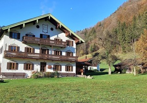 D Apartment Haaralm 40sqm, terrace, kitchenette, 1 bedroom, 1 bedsit.