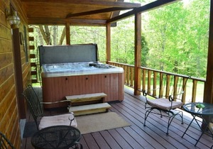 Deluxe with HOT TUB cabin #20. Located on Patoka Lake in Southern Indiana