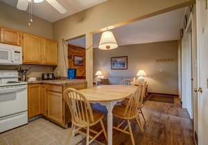Discover Laconia: 3BR Condo 10min Walk to Weirs Beach
