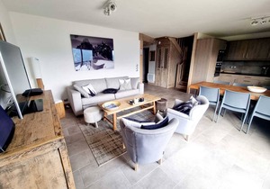 Duplex Apt for 8 with Pool and Parking, Les Saisies