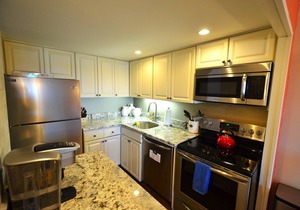 Edgewater House - Ocean Front Units With Spectacular Views!