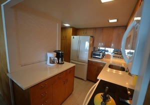 Edgewater House - Ocean Front Units With Spectacular Views!