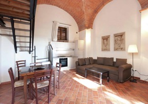 Elegant Apartment with open sleeping loft and garden