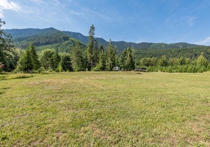 Emerald Valley Inn