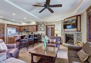 Enjoy Crystal Peak Lodge 7304: Resort Amenities and great views.