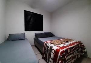 Espaço e Lazer, Apê de 2 dormitórios pertinho da praia - LA10