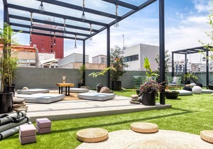 Fancy 3BR Apt | 2 Rooftops +Gym+B/Center | Best Location