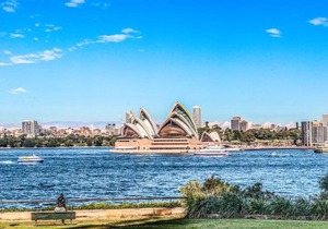 Fantastic 2 Bed Neutral Bay 1 Bus Stop To The City