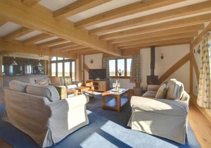Farmhouse ∙ 8 bedrooms ∙ 16 guests