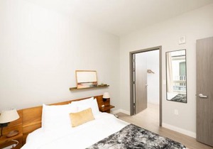 Flexhome Walkers Point 1BR Apt Q2