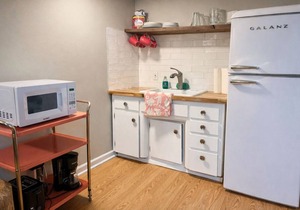 Fremont Artist`s Suite | Walk to Ballard & Zoo