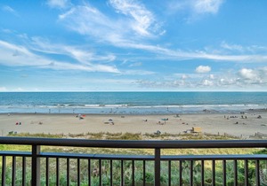 Gorgeous View Oceanfront Condo w/Hug Sundeck Balcony