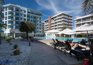 GrandBlue Condo 602 by malai
