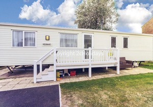 Great 8 berth caravan for hire at Hopton Holiday Village in Norfolk ref 80101S