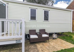 Great 8 berth caravan for hire at Hopton Holiday Village in Norfolk ref 80101S