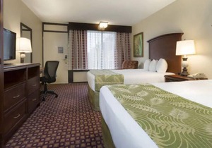 Group Theme Park Adventure! 2 Spacious Units, Free Shuttle, Restaurant, Pool