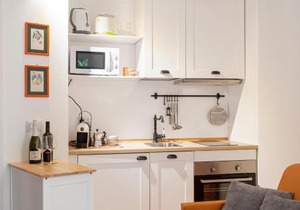 GuestHost - Comfy Studio in Isola