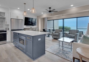 Gulf Front and Fully Remodeled in Seagrove Beach + Free Attraction Tickets!