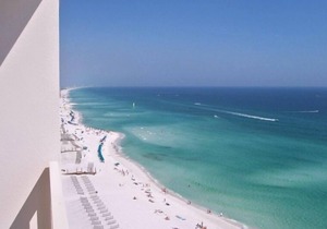 GULF FRONT with Amazing Views, 3 Pools, Tiki Bar! LOCATION! Zero entry pool
