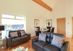 Harbourside Haven Penthouse 1