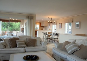 High standard Villa, Great view, Private pool, Short walk to the Village