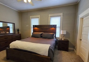 Historic Ybor City Bungalow ... Close to everything!!!
