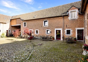 Hof van Aken