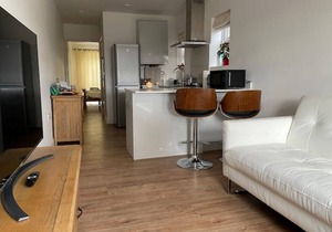 Independent modern flat (newly built) Gants Hill Station, Ilford, Essex, London