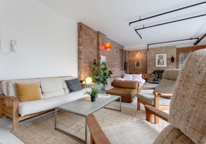 Industrial Open Plan Studio in Hackney