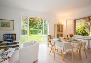 Ispra Villa Sleeps 6 Pool