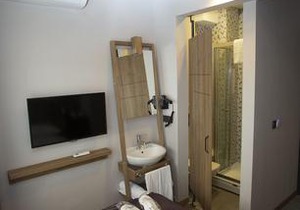 Jurnal Hotel