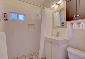 Kensington Cottage/Near Downtown, Zoo and beaches