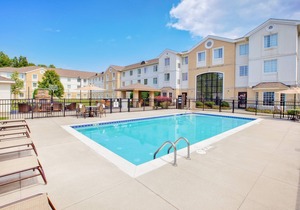 King Suite with a Jacuzzi Tub | 24-Hour Business Center, Fitness Center + Free Daily Breakfast