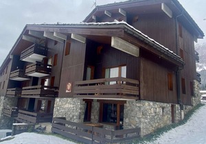 La Souche 15 - Roomy 2-room apartment close to the village centre